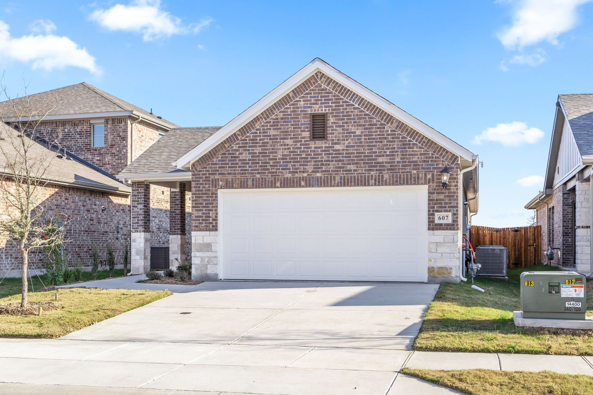 607 Clover Creek – photo 1