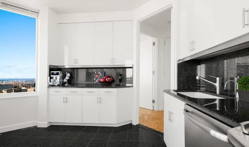 354 E 79th St – photo 3