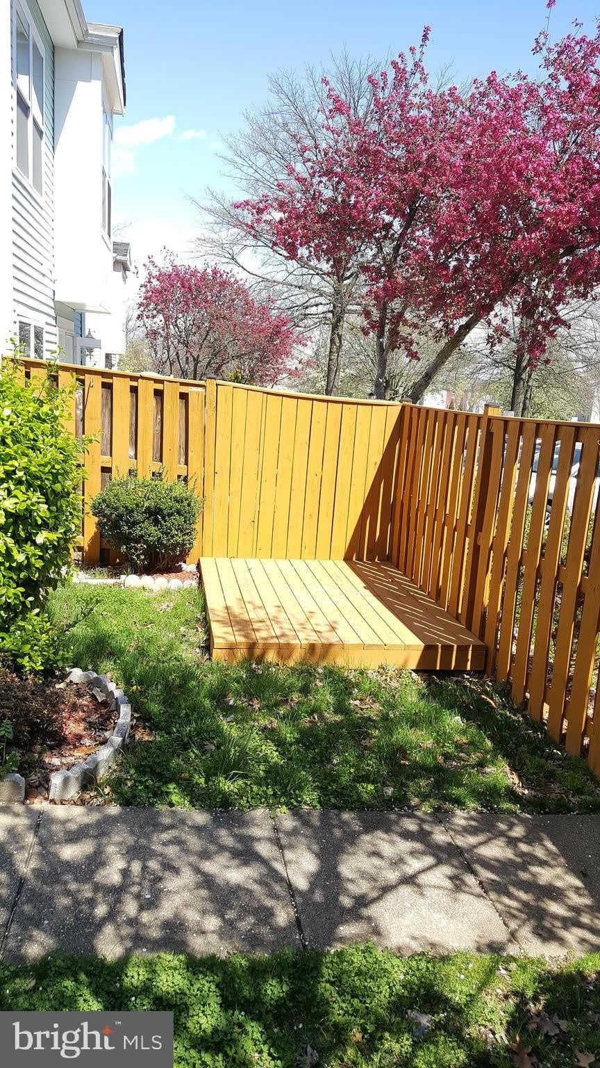 2939 SHEPPERTON Terrace – photo 2
