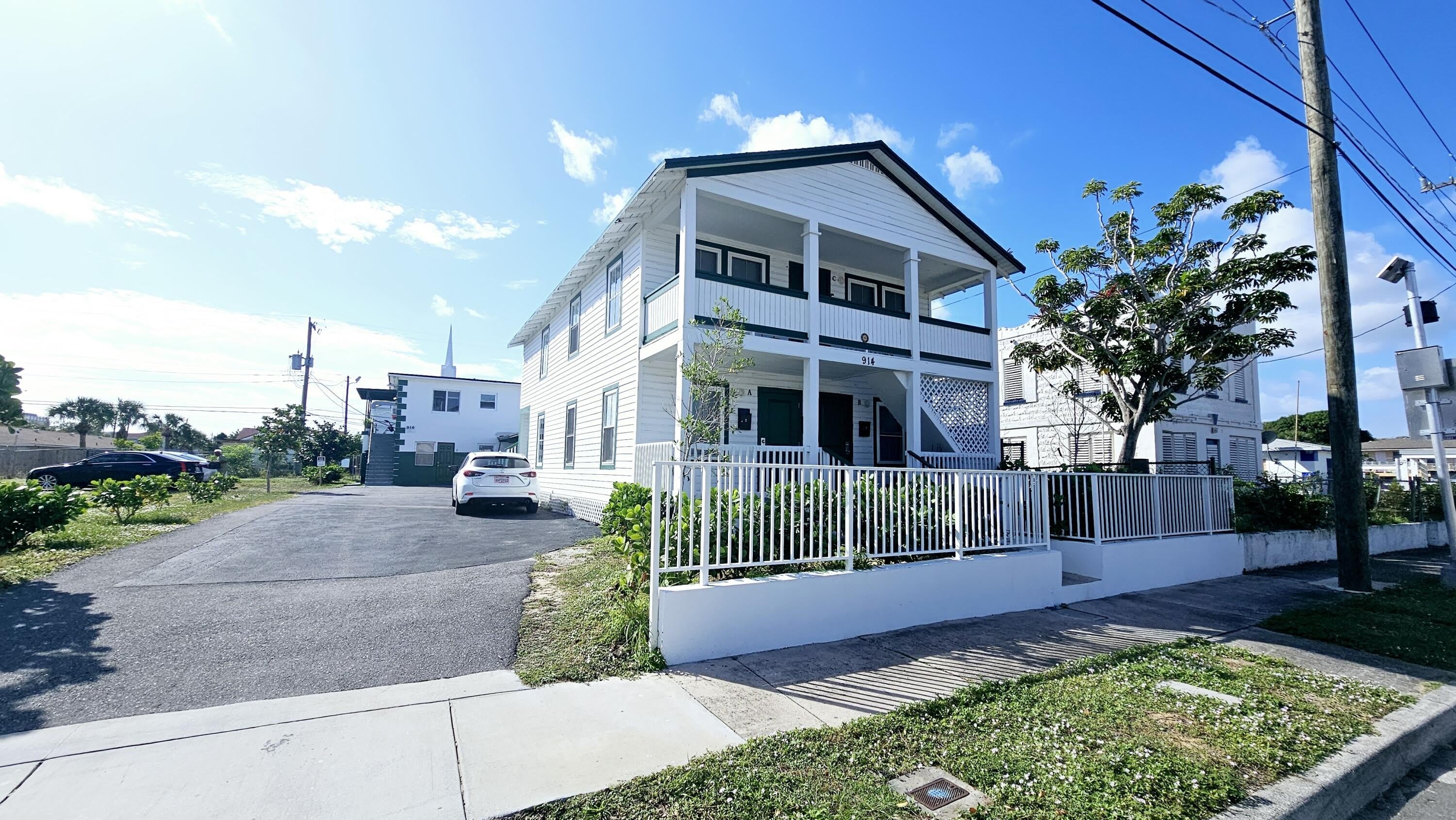 914 10th Street – photo 2
