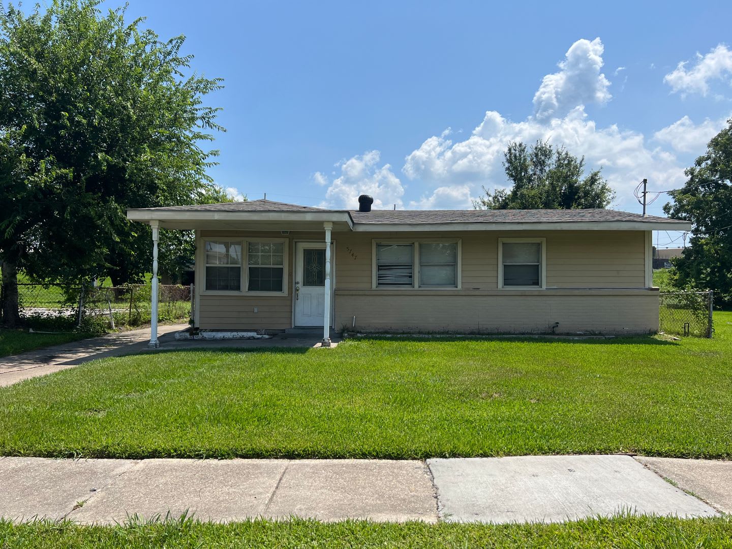 Gentilly Single – photo 1