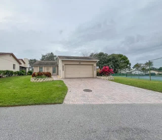 3998 Cypress Landing E – photo 2