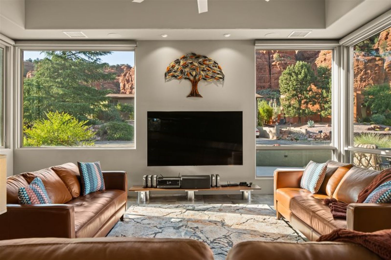 Exquisite Luxury Home Basking In Red Rock Mountains With Infrared Sauna Fire Tables Near Oak Creek Golf Course Mystic Thyme – photo 2