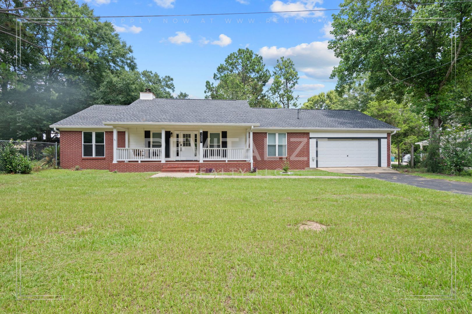 Beautifully Updated 3 Bedroom Home With Fenced Yard Double Garage – photo 5