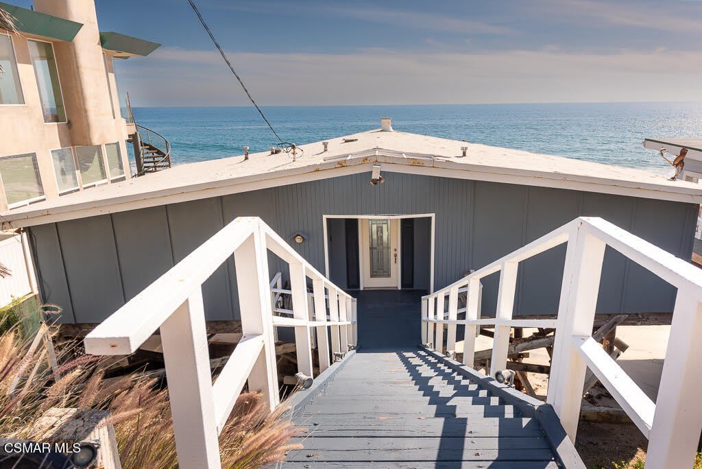 43300 E Pacific Coast Highway – photo 5