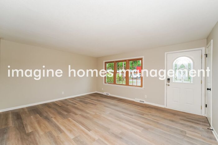 7481 Primrose Drive – photo 4