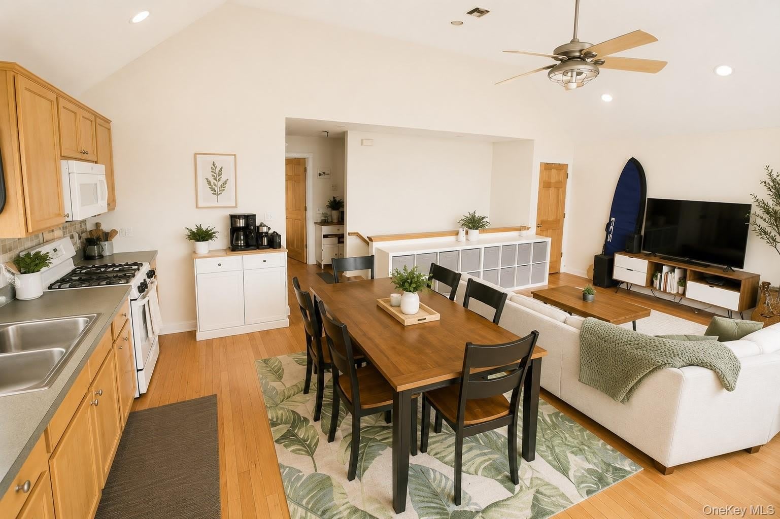 649 W Park Avenue – photo 5
