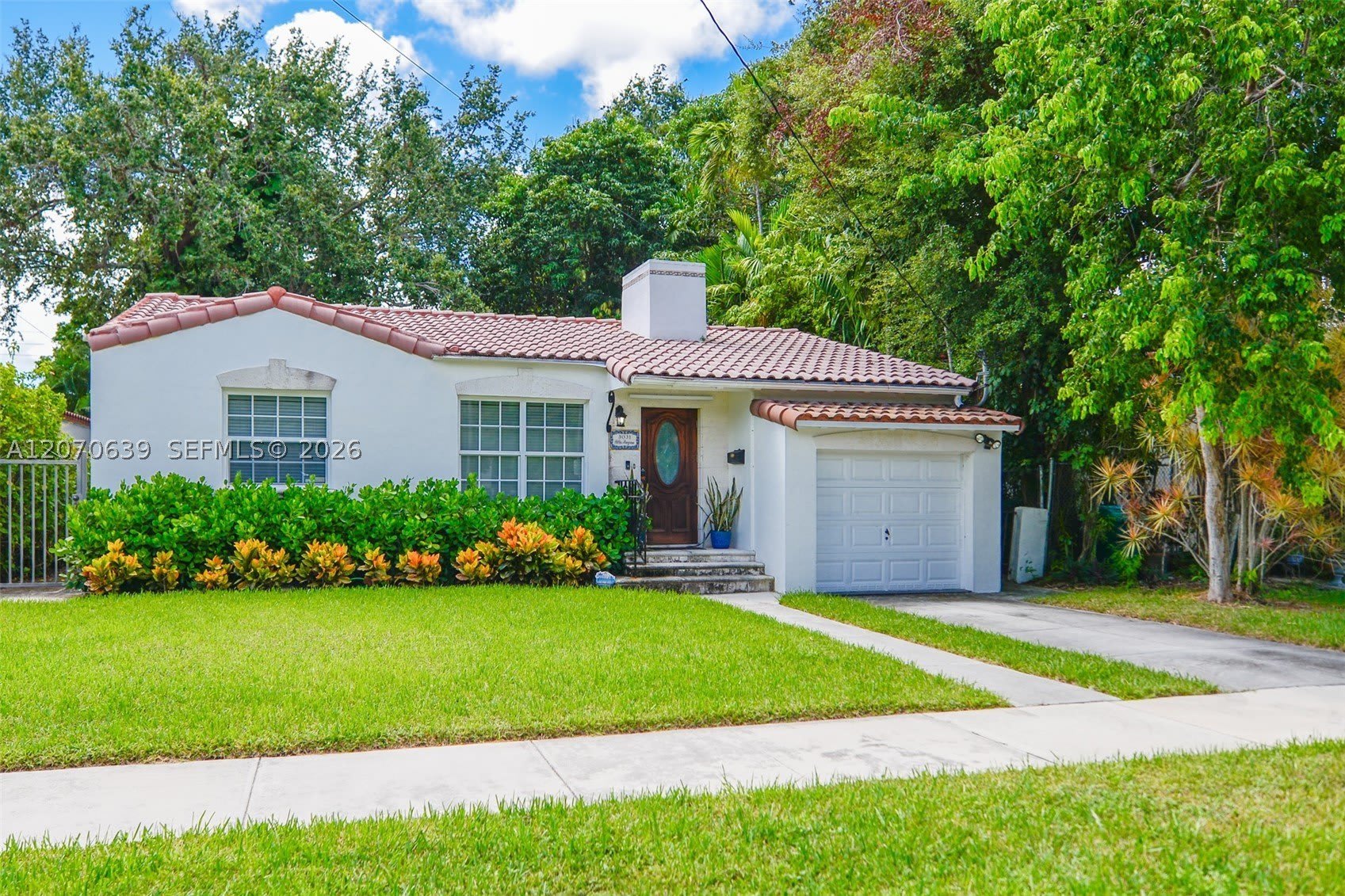 3031 SW 2nd Ave – photo 1