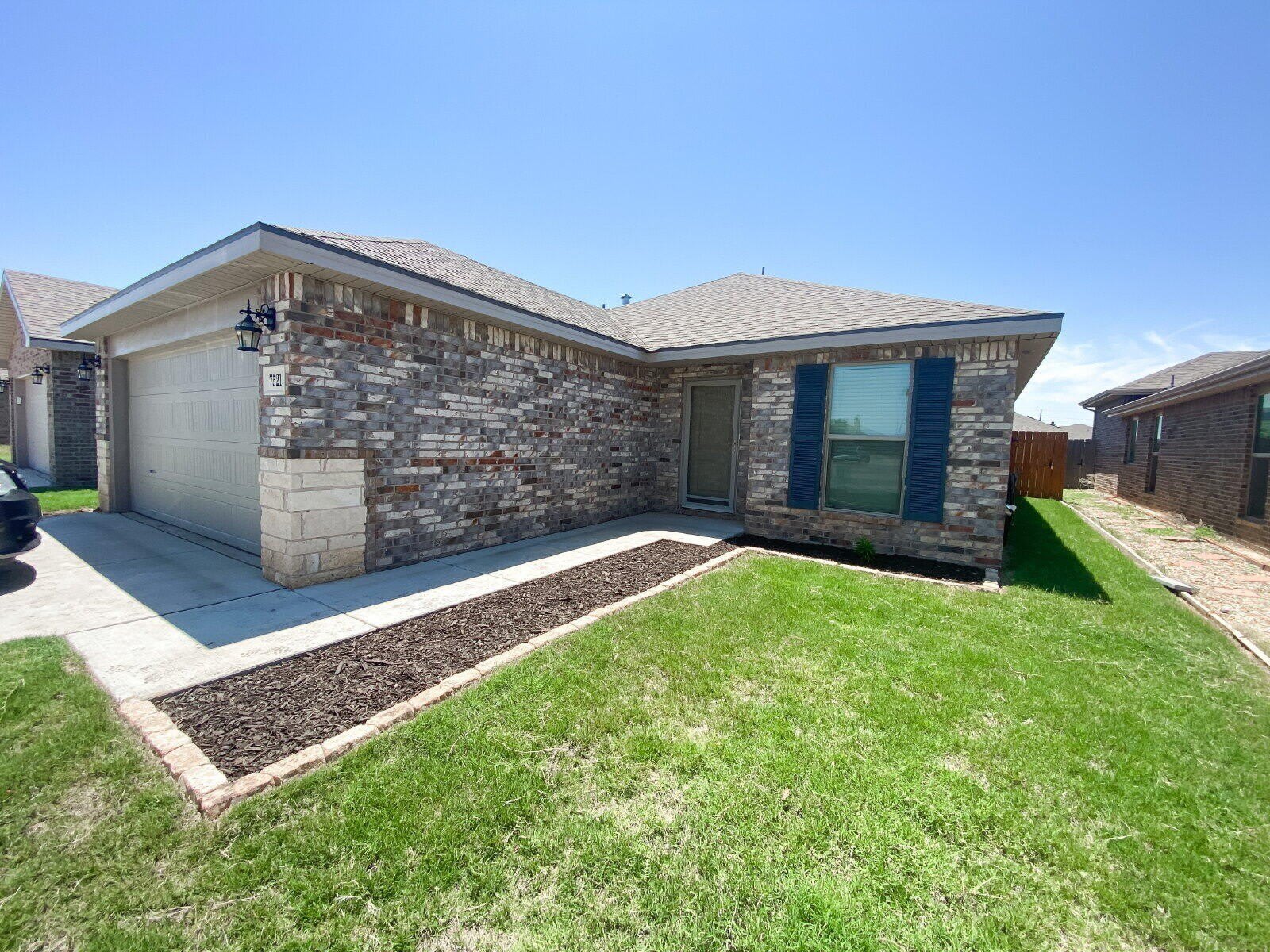 7521 103rd Street – photo 2