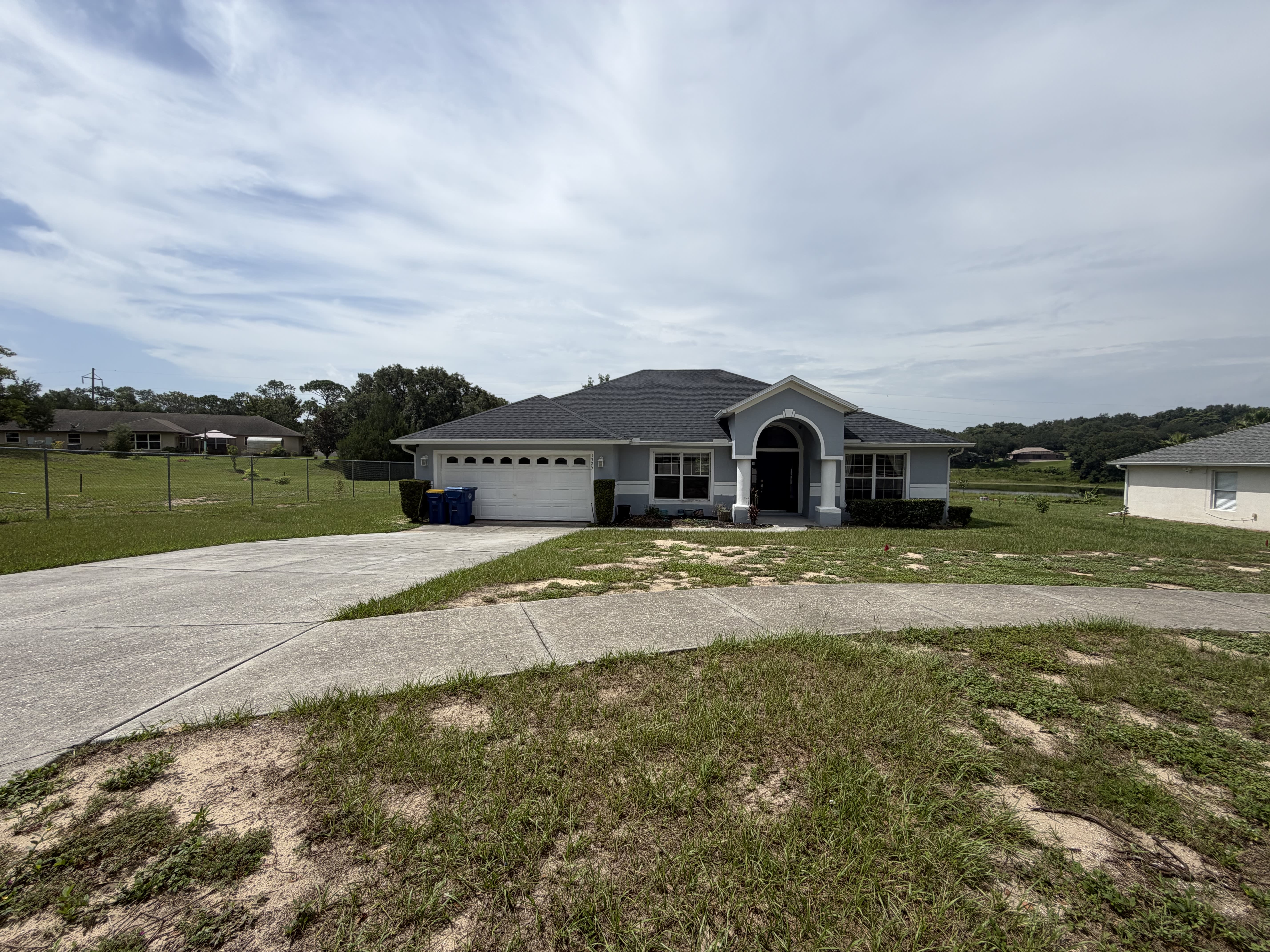1325 Oakwood Ct – photo 2