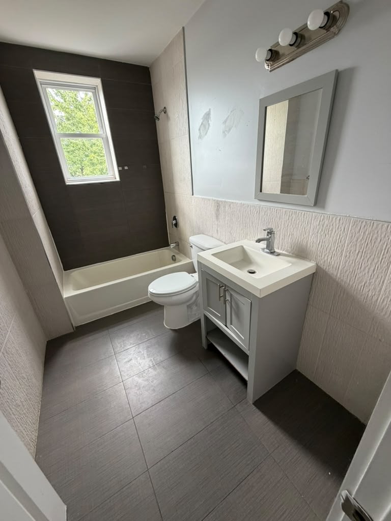 175 S Munn Ave – photo 1