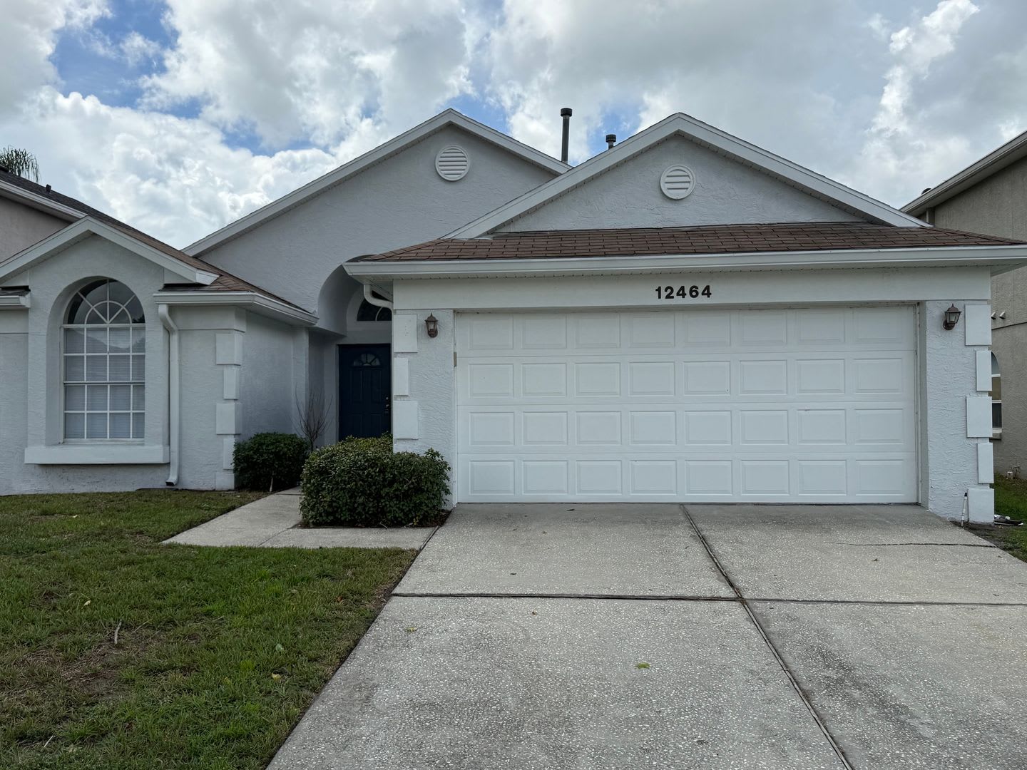 Large 3 Bedroom, 2 Bathroom Single Family Home – photo 4