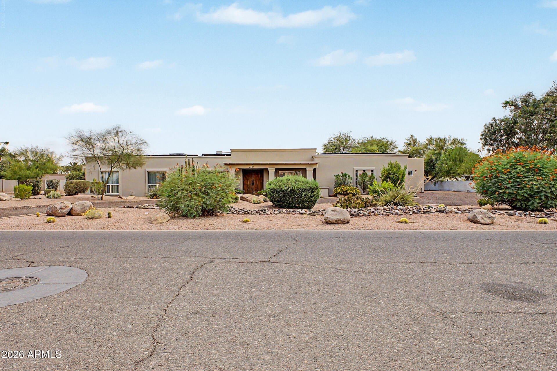 6133 E MOUNTAIN VIEW Road – photo 1