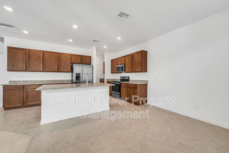 9850 E Tamery Ave – photo 5