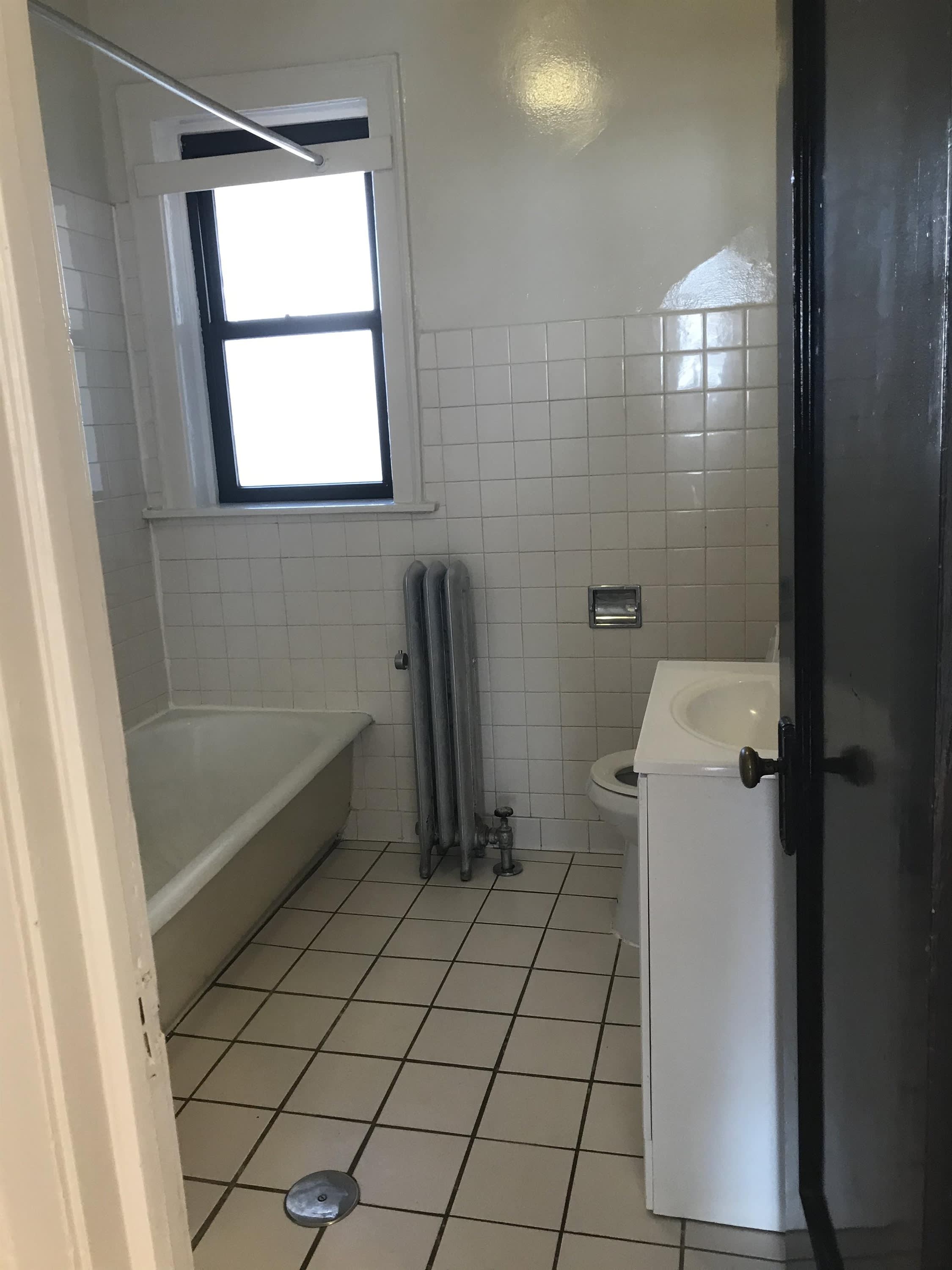 8300 So. May St – photo 4