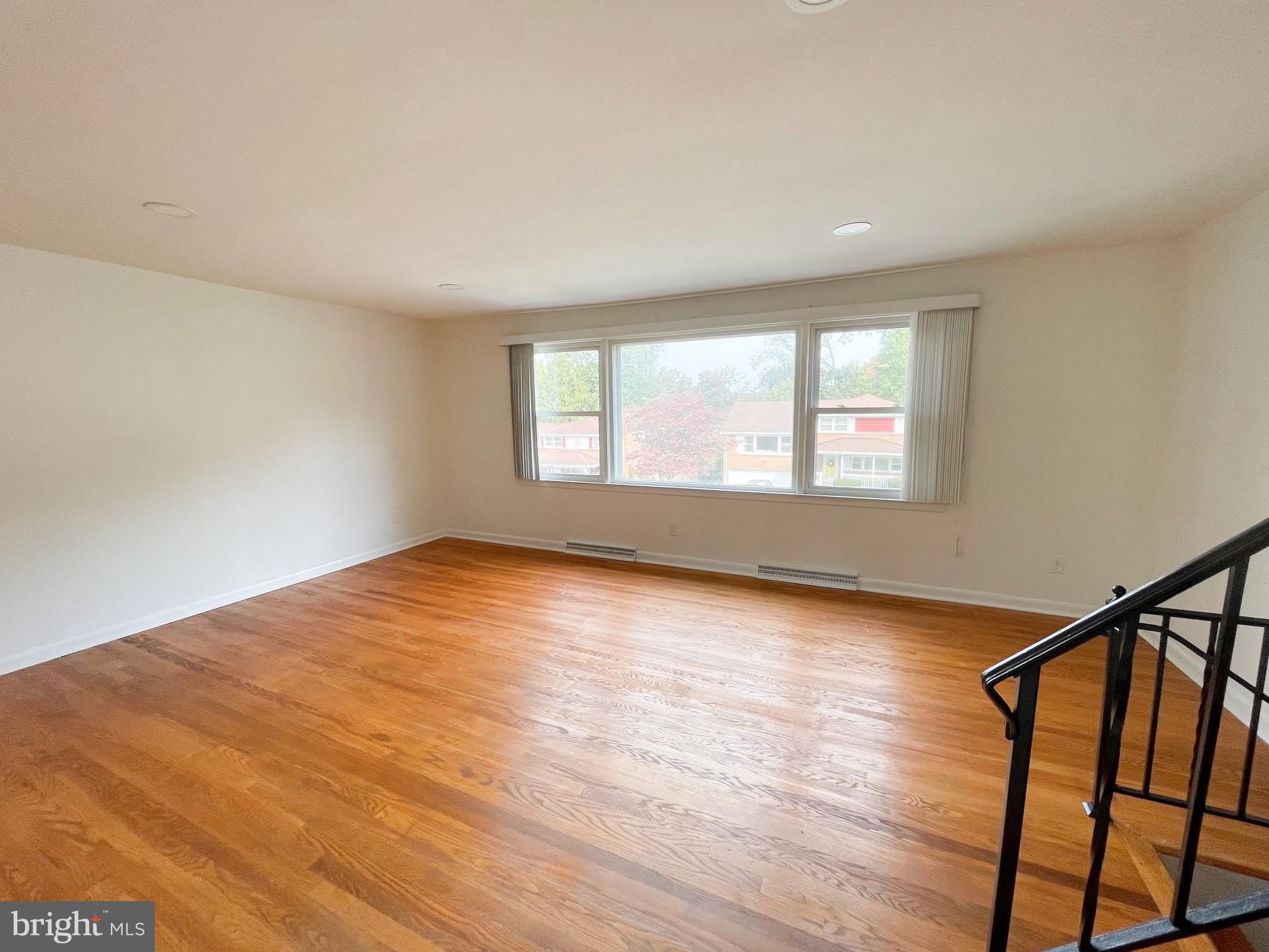 2620 RALEIGH Drive – photo 2