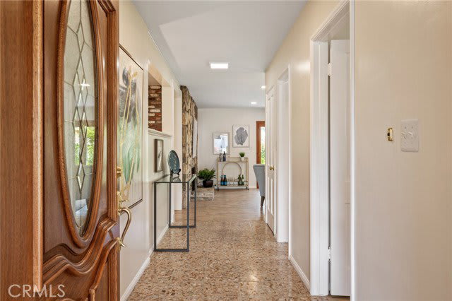 1557 Granvia Altamira – photo 4