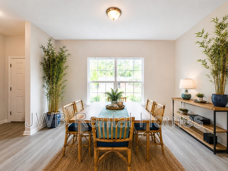 7104 Matthew St – photo 5