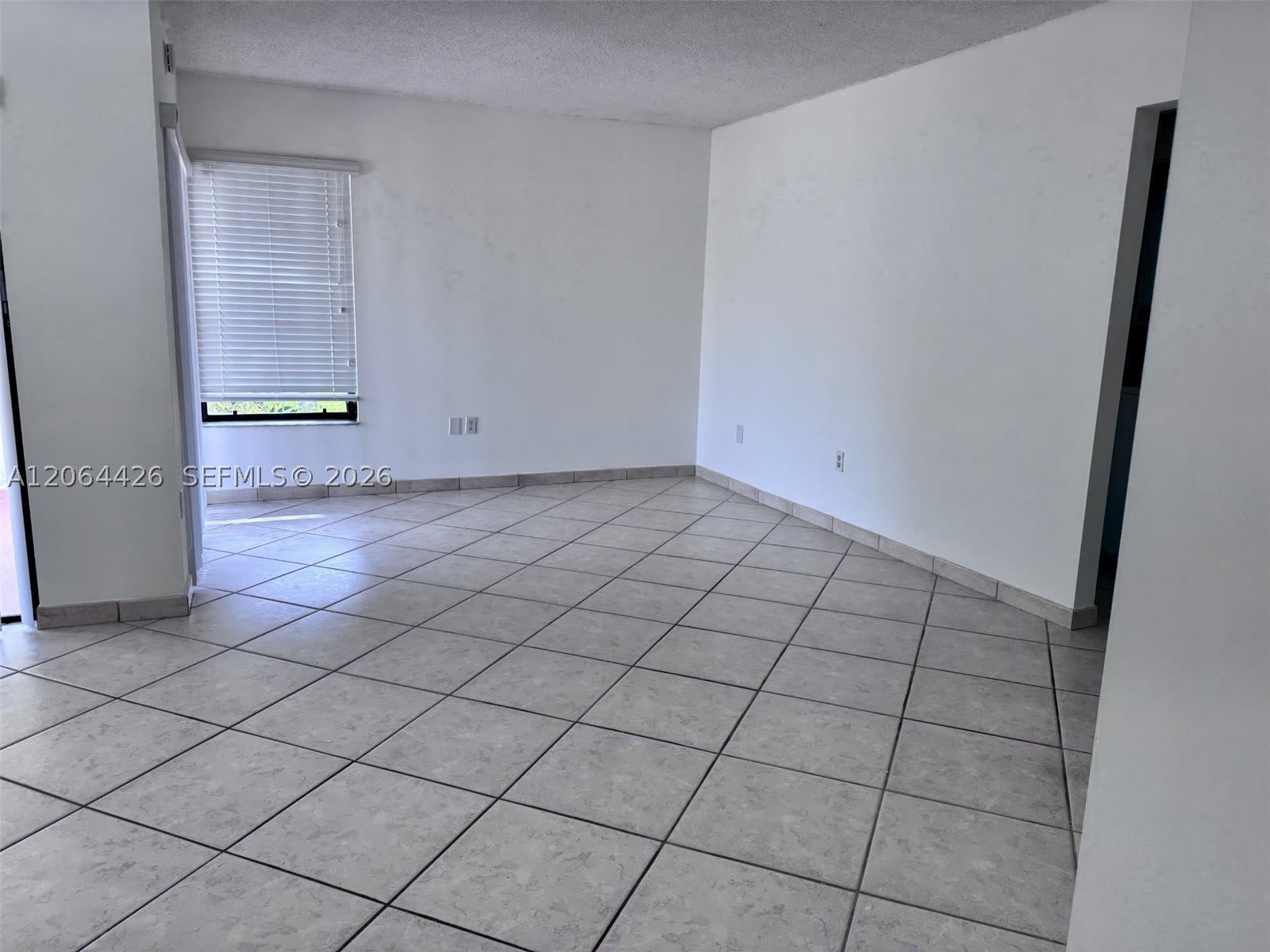 9080 SW 125th Ave – photo 4