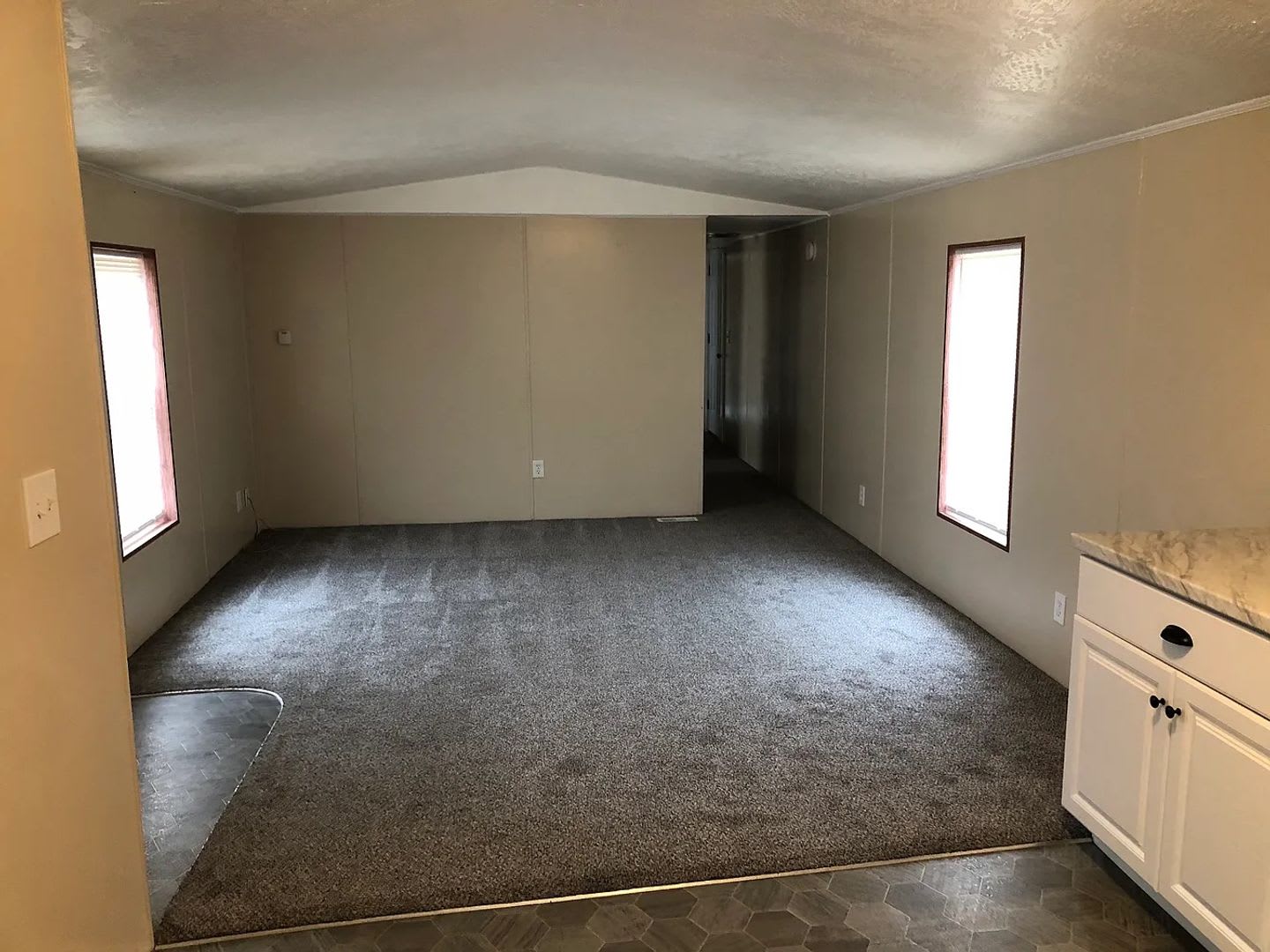 Great 2 Bedroom 1 Bathroom Home In North Pointe – photo 3