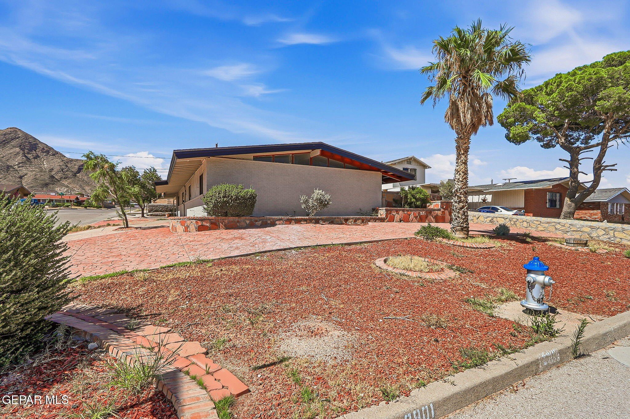 2801 POLK Avenue – photo 4