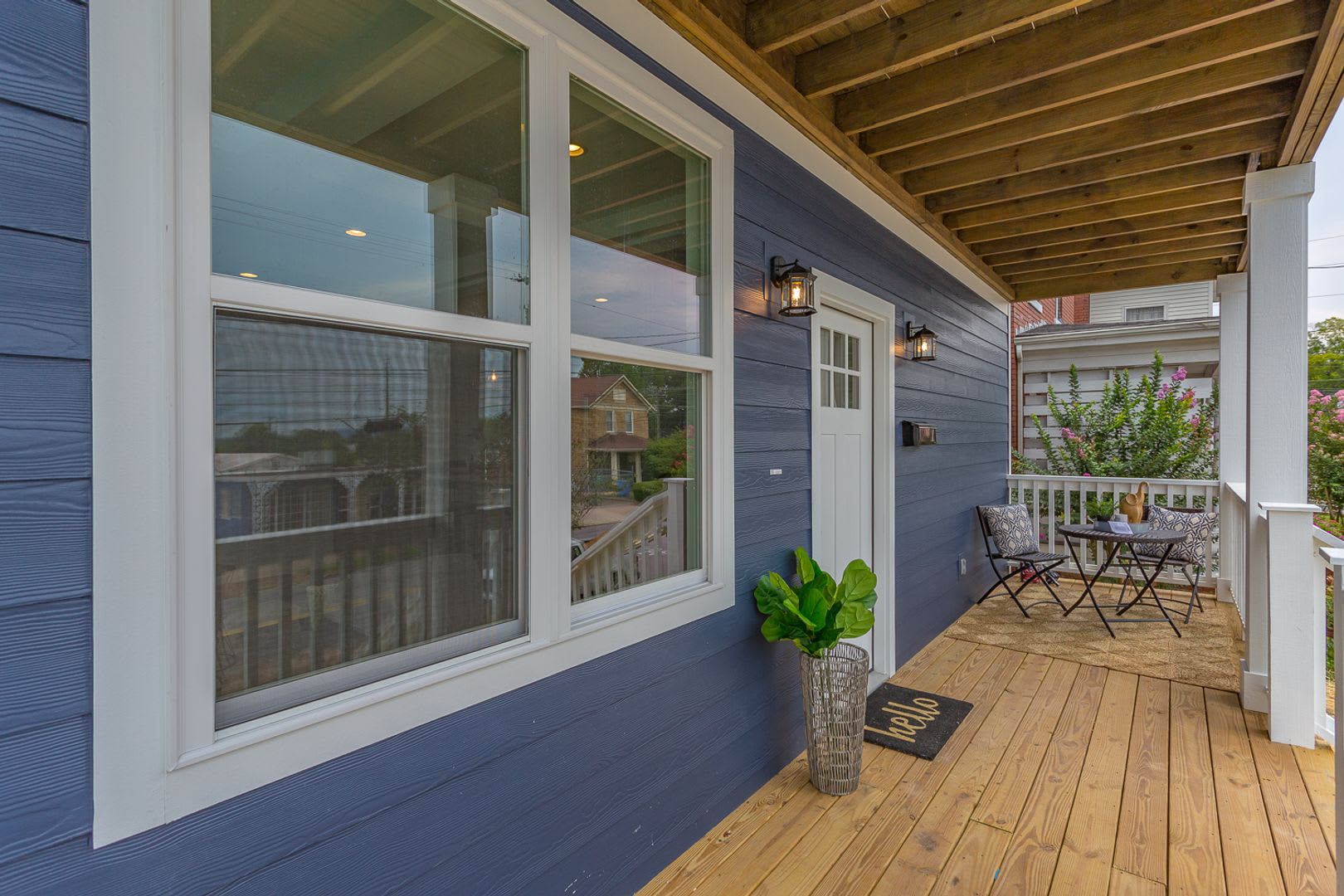 4 Bedroom Home With Garage – photo 2