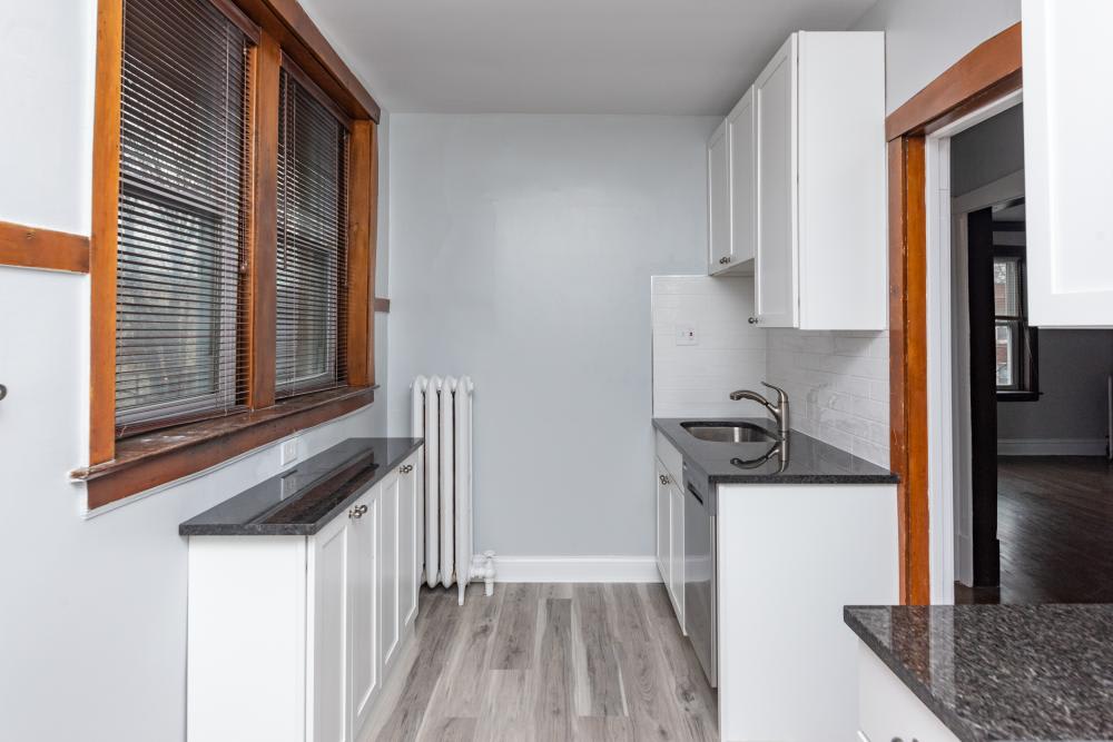 2514 W Belle Plaine – photo 5