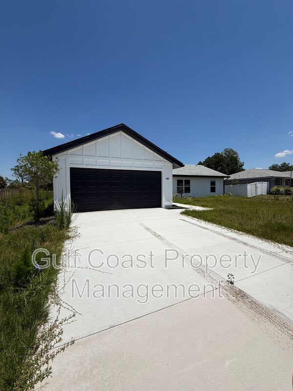 3294 West Price Blvd – photo 2