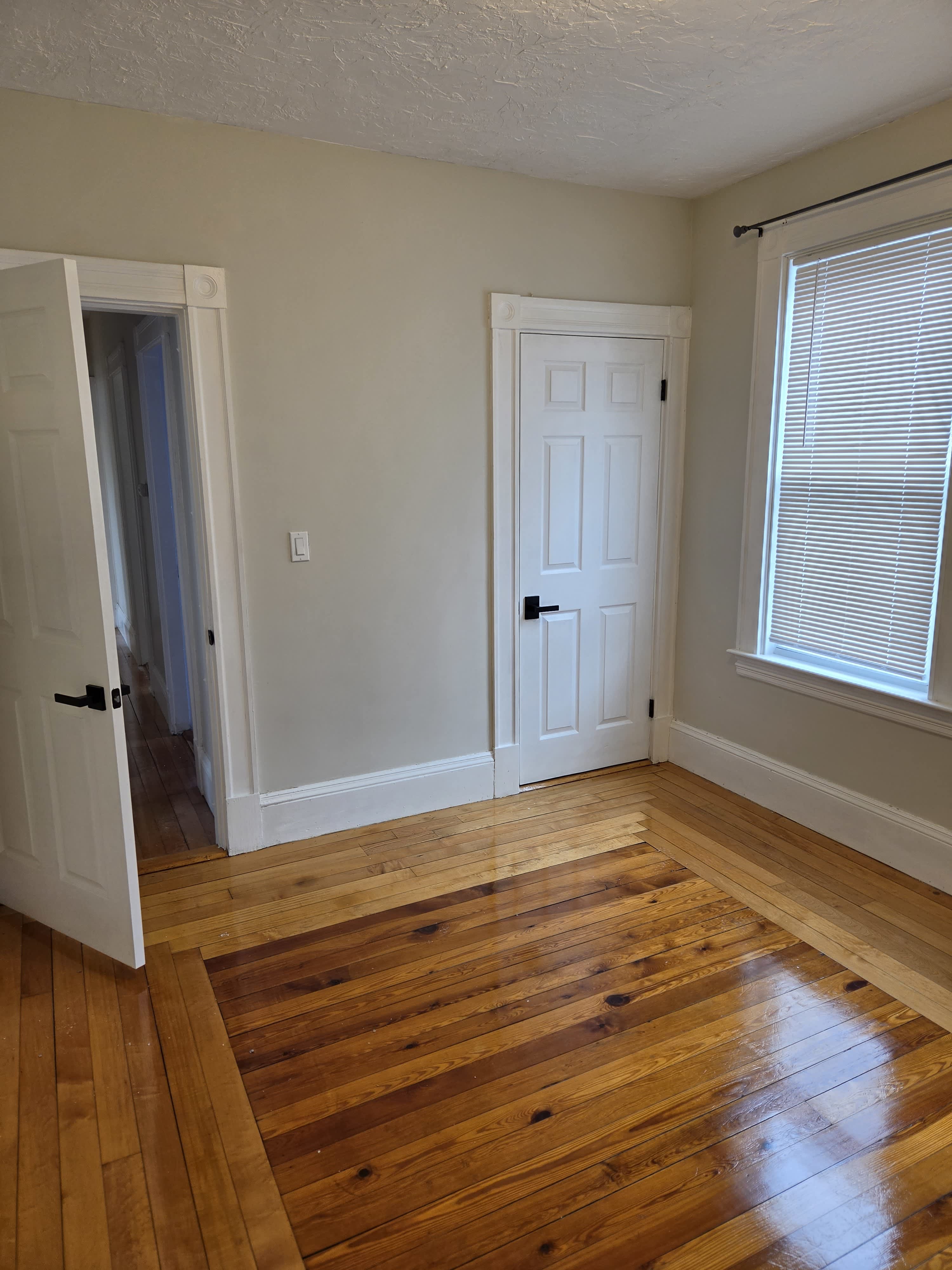 19 Gardner Avenue – photo 2