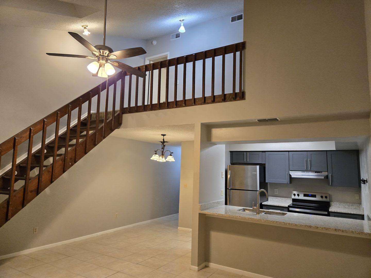 2 bedroom + loft, 2 bathroom townhome near UCF – photo 3