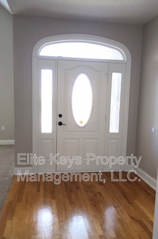 814 11TH Street – photo 4