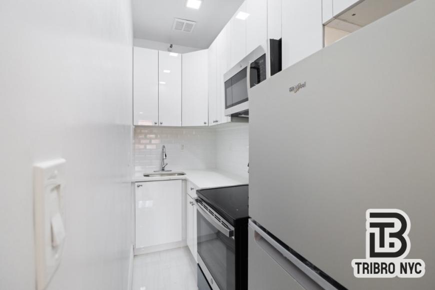 158 East 102nd Street – photo 5