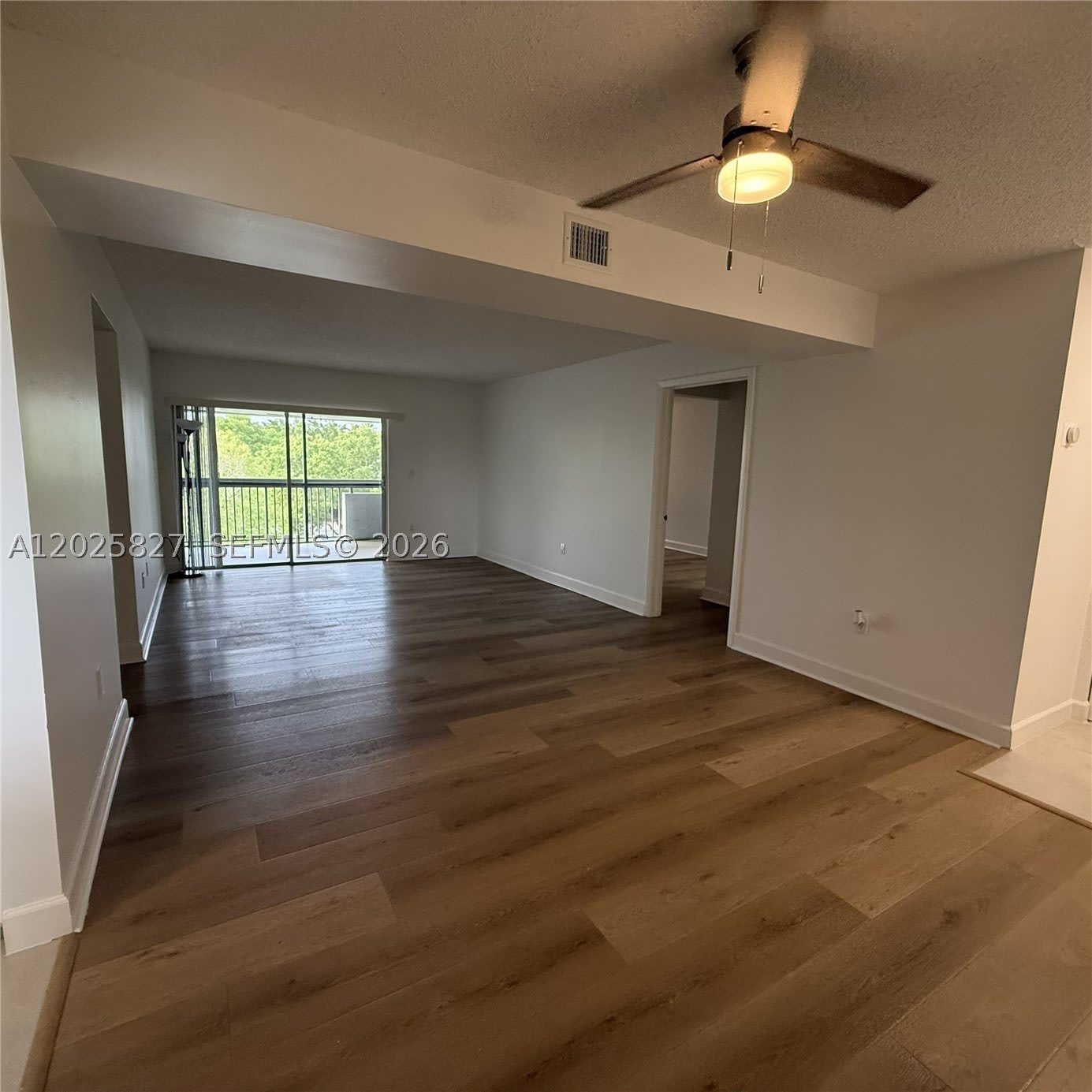 731 N Pine Island Rd – photo 4