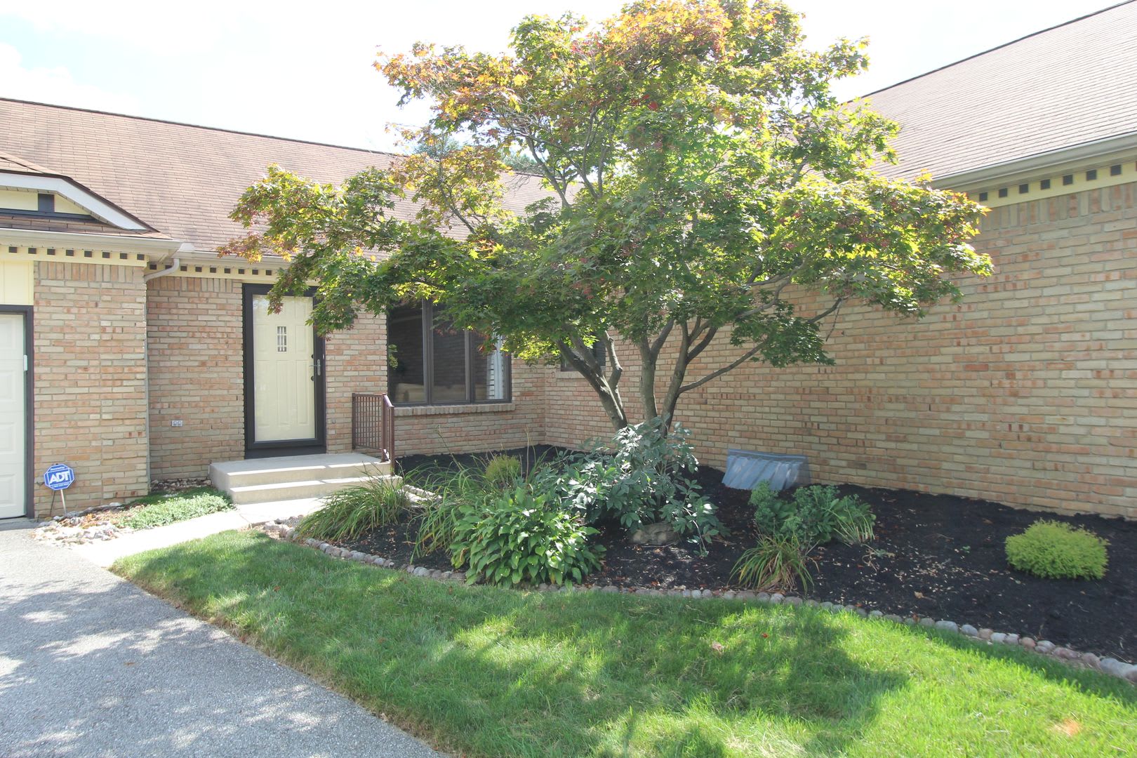 1959-1961 Bayswater Dr. – photo 3