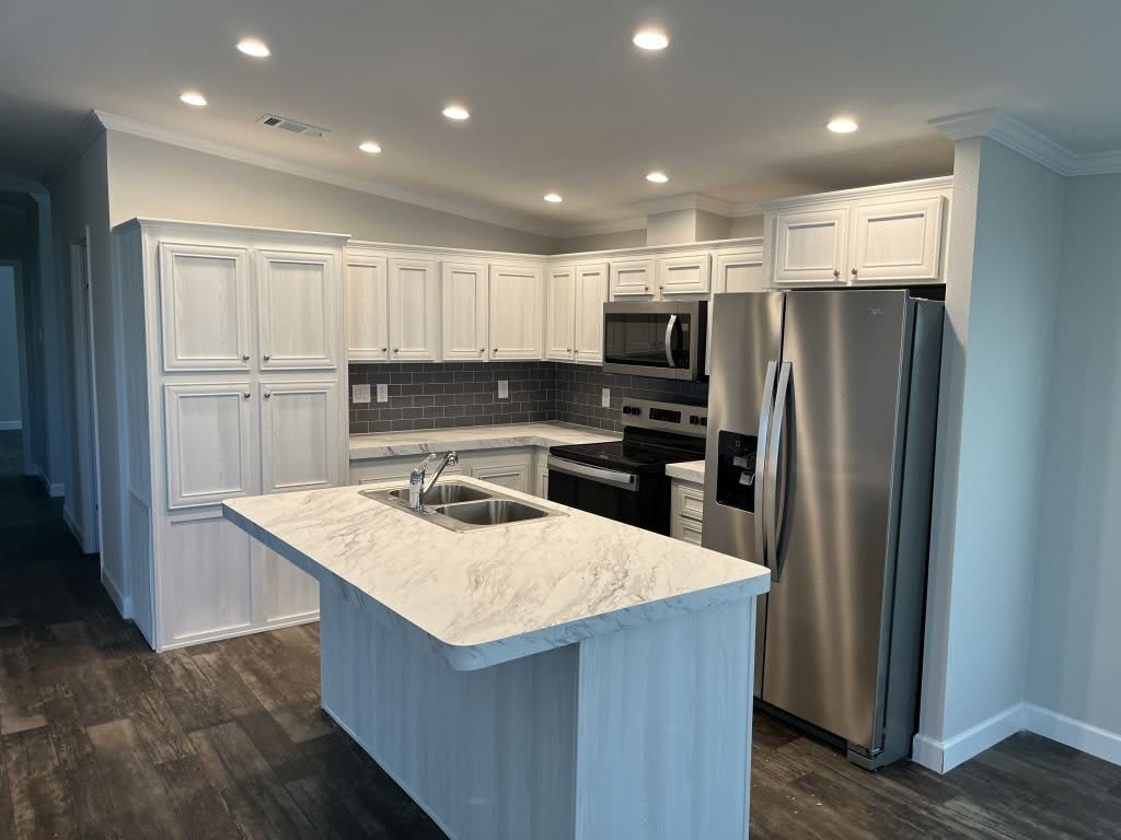 349 Talbot St – photo 3