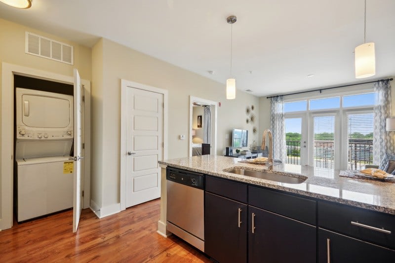 Link Apartments Brookstown – photo 4