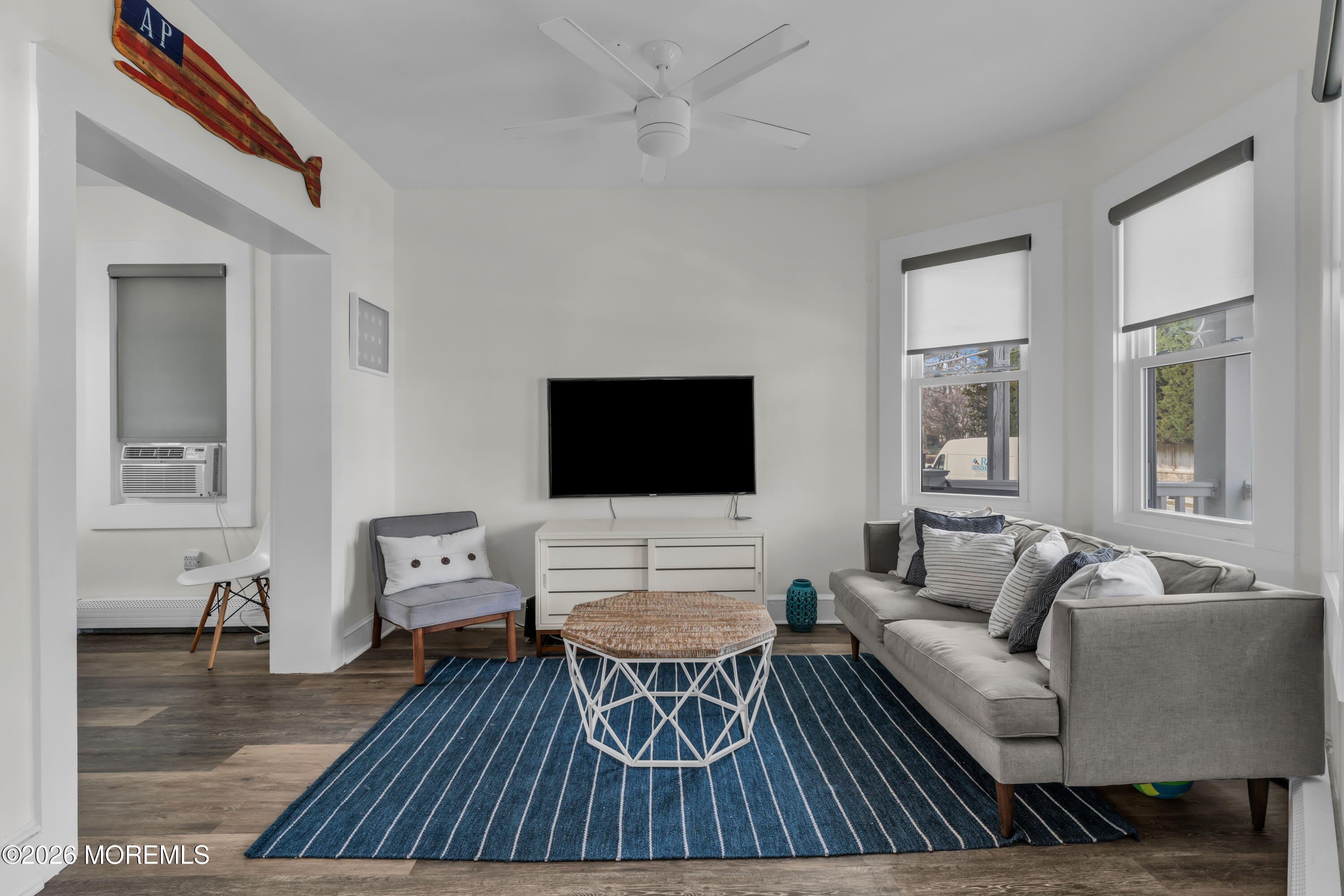 1208 Bond Street – photo 2