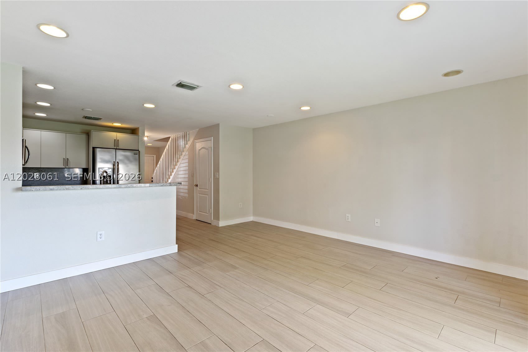 3126 Sw 128Th Ave – photo 5
