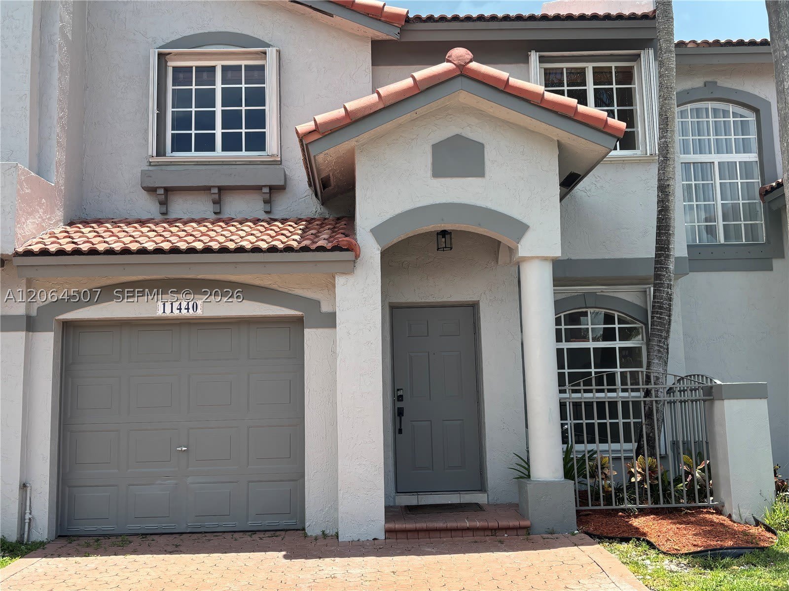 11440 NW 50th Ter – photo 2