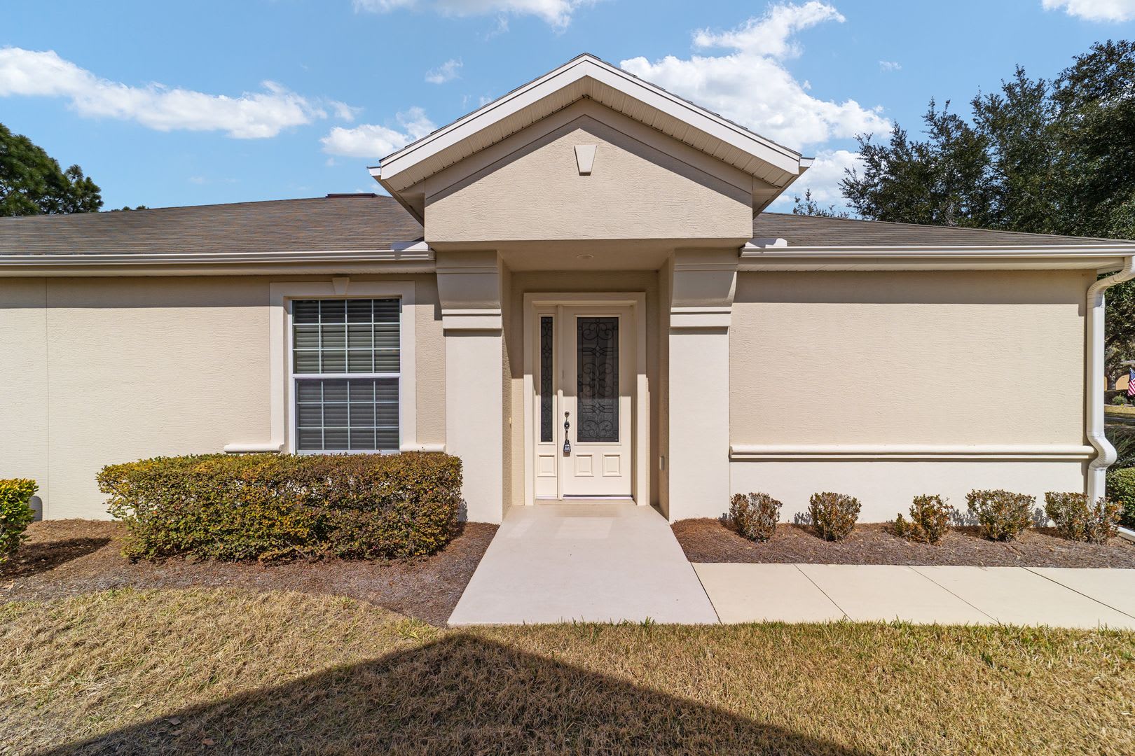 Resort Style 55 Living In Stone Creek Beautiful 2 Bedroom Villa With Screened Lanai 2 Car Garage – photo 5