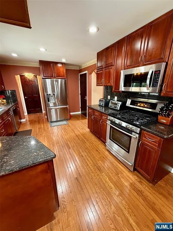 598 Cleveland Avenue – photo 3