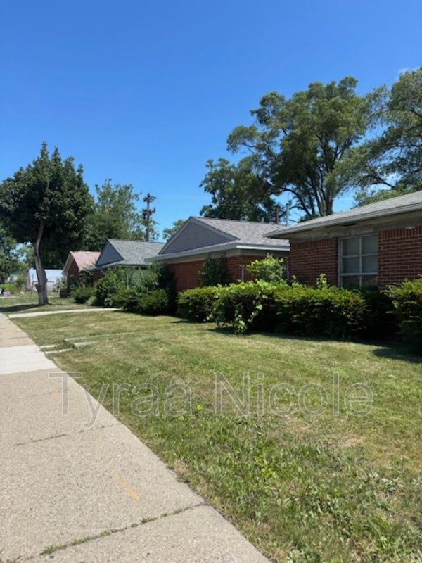 12930 Southfield Service – photo 2