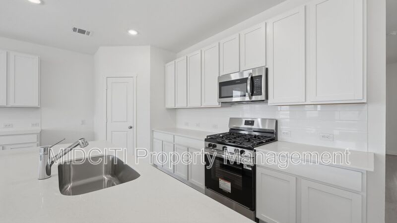 1304 Apron Trail – photo 4