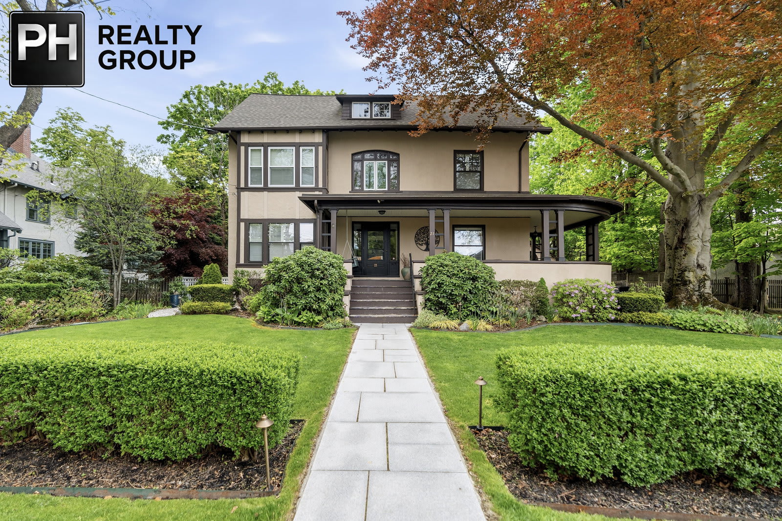 21 Clover Street – photo 1