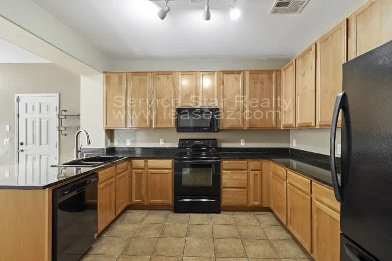 860 S Huish Dr – photo 3