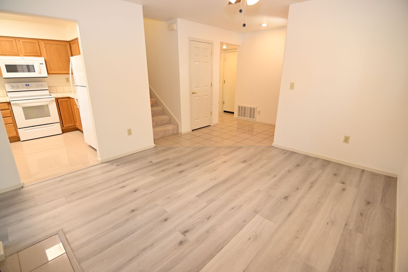 3 Bed 2 5 Bath 2 Story Home In Gated Community This Is A Pet Friendly Home 1105 Vista Pointe Circle San Ramon – photo 4