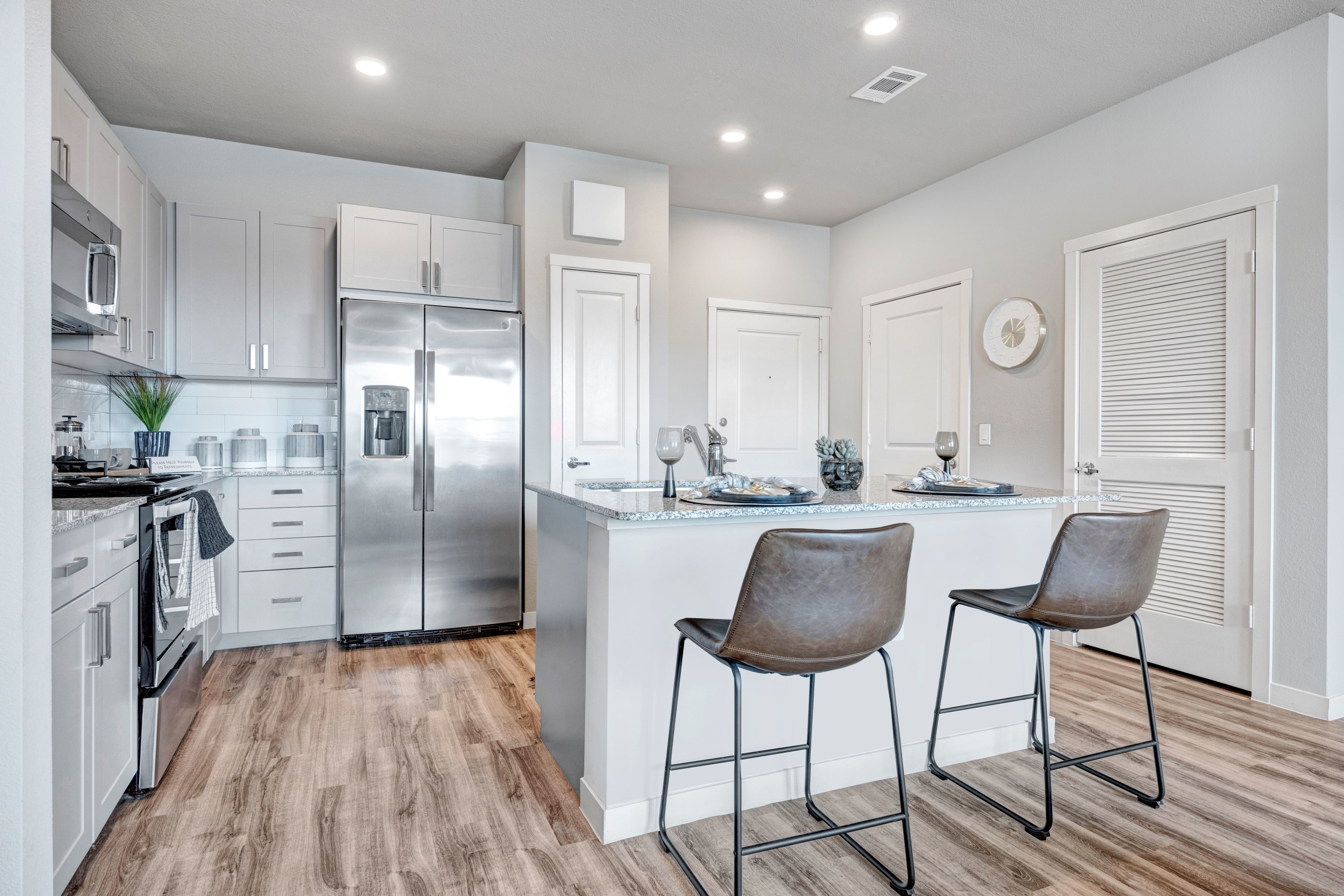 Linden at The Rim – photo 1