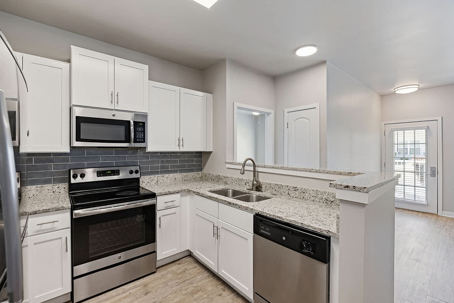 Flats at Greenway – photo 2