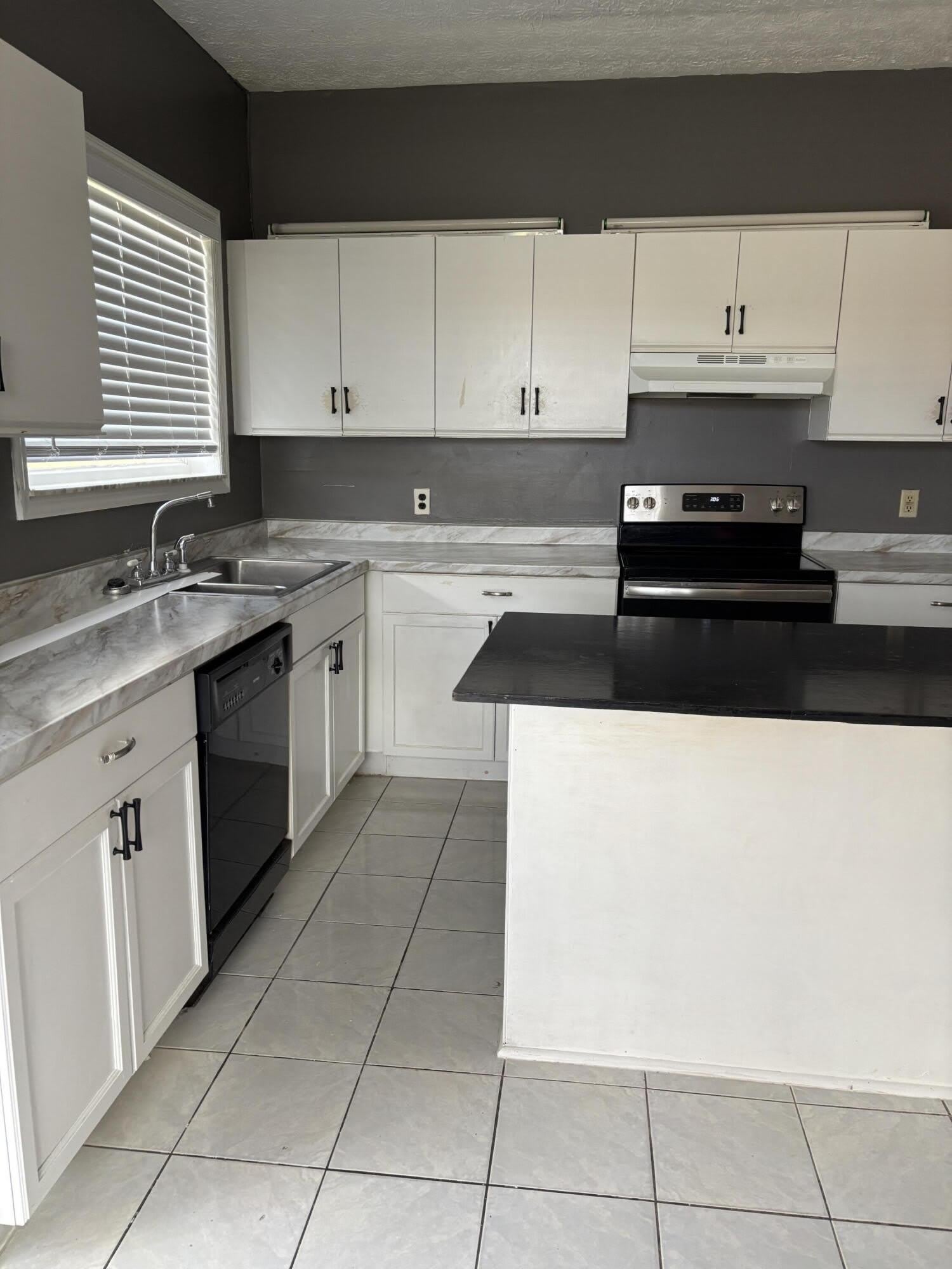 3710 PROMENADE Way – photo 4