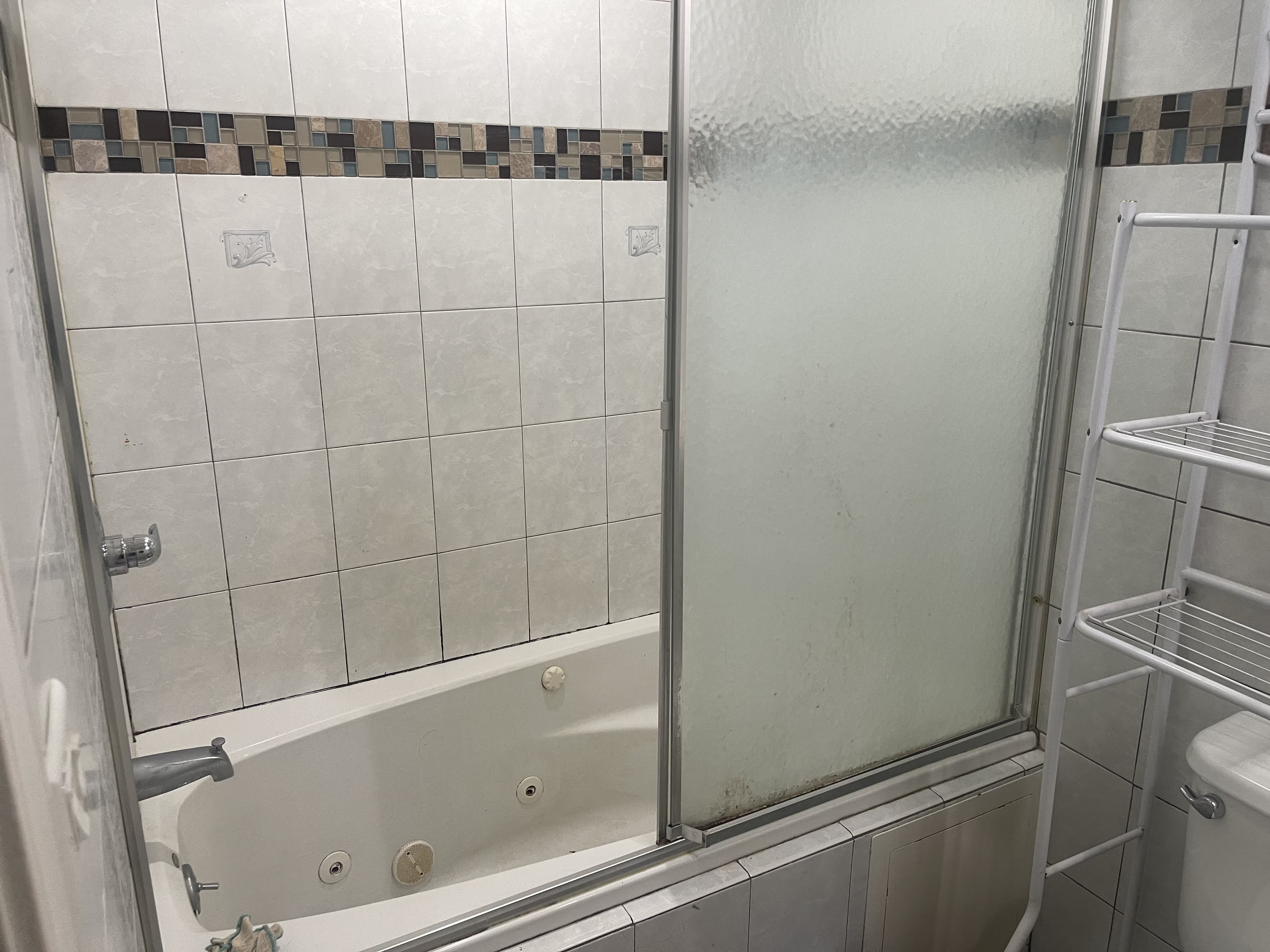 1744 W Foster Ave – photo 3